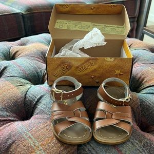New toddler saltwater sandals